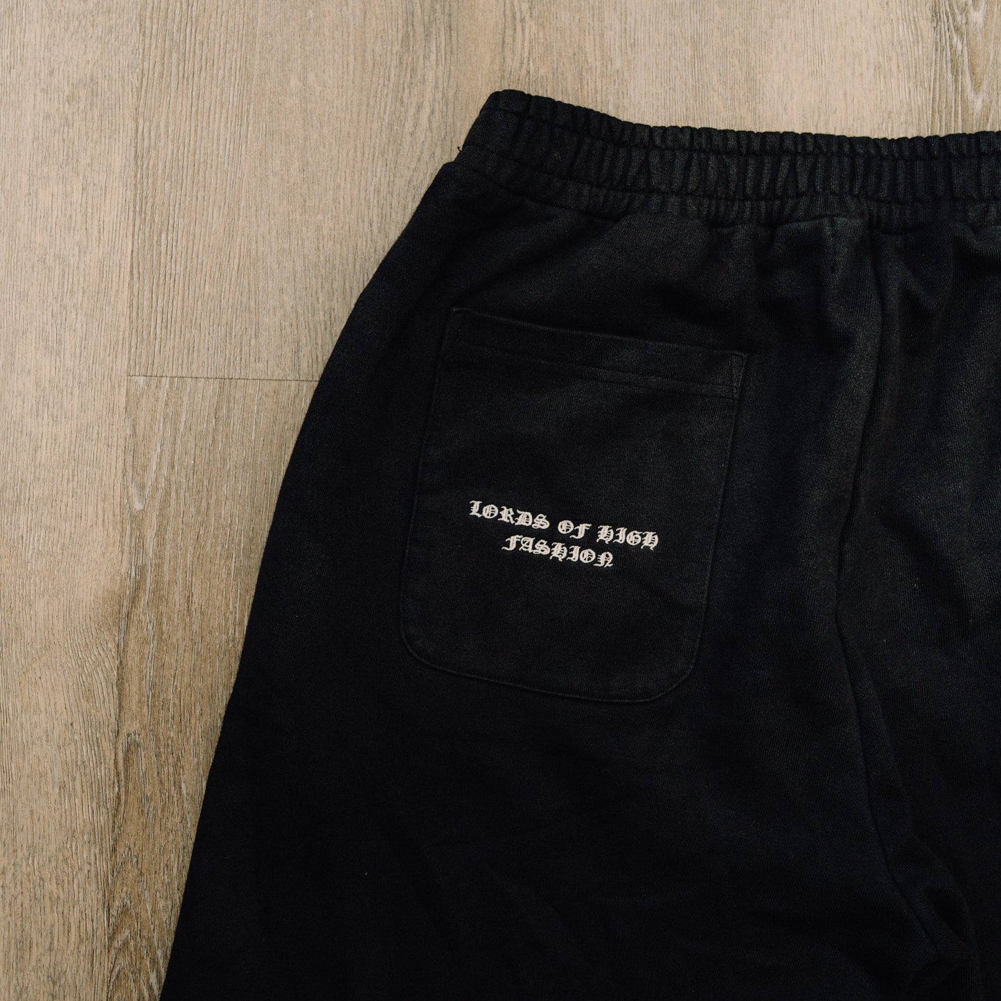 "BLACK CREST" QUARTER ZIP SWEATPANTS (PRE ORDER)