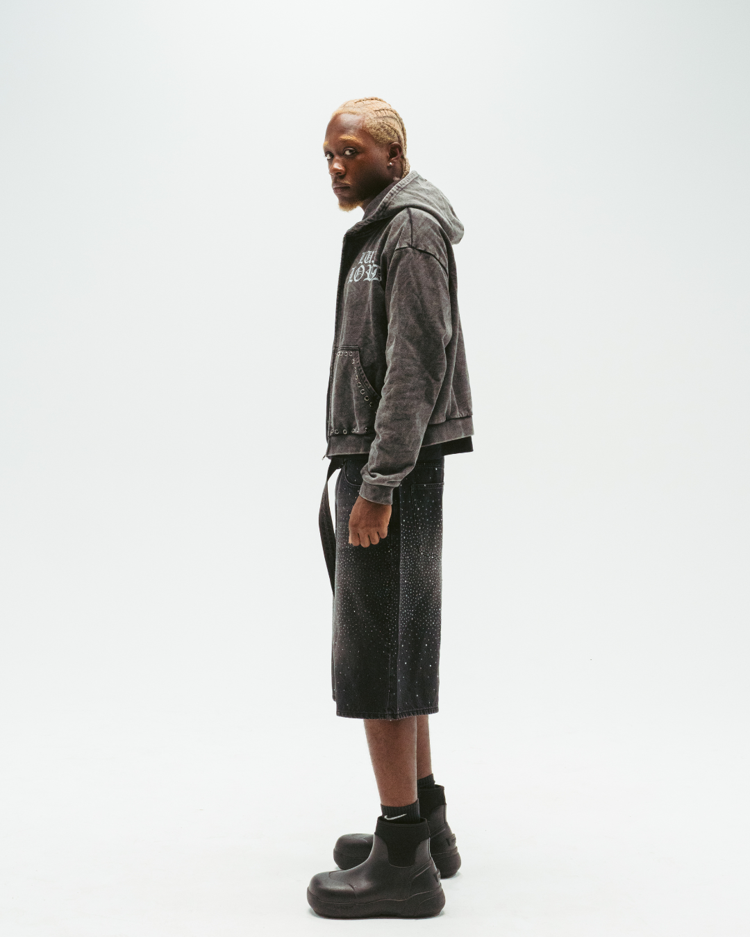 "STUNNA" RHINESTONE JORTS